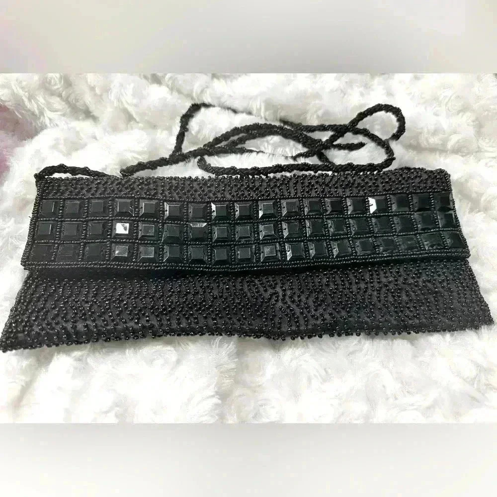 La Regale Embroidered Black Gem Stone Clutch